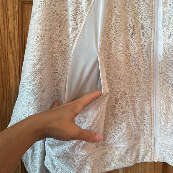 LULULEMON In Depth Lace Jacket - Picture 7 of 15